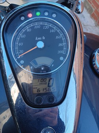Suzuki Intruder VL800C motarron