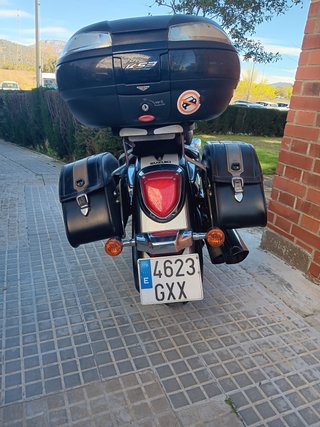 Suzuki Intruder VL800C motarron
