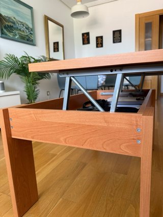 Mesa negociable de centro elevable de madera