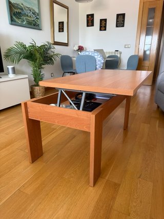 Mesa negociable de centro elevable de madera