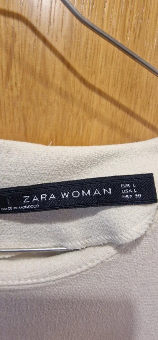 Vestido Zara Beige Clásico