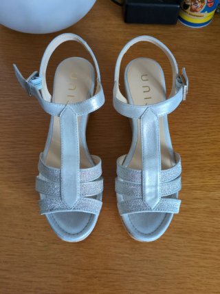 Sandalias Plateadas Unisa NUEVAS