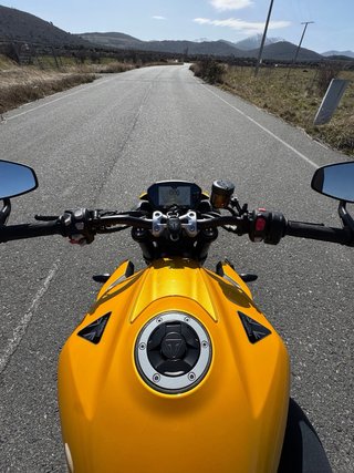 Triumph Street Triple 765 RS 2024