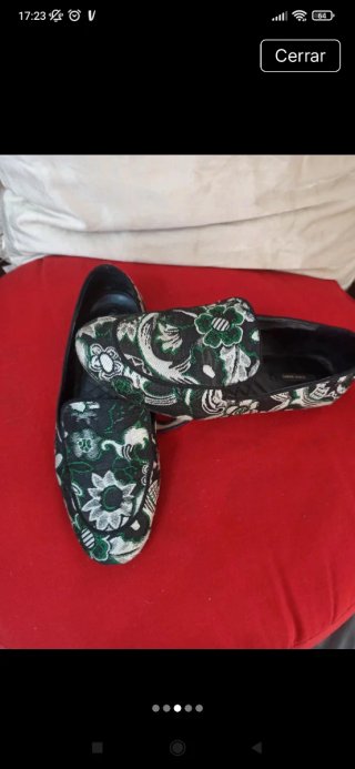 Mocasines Zara bordados florales