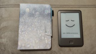 eBookTolino Shine 6"  con funda y cable