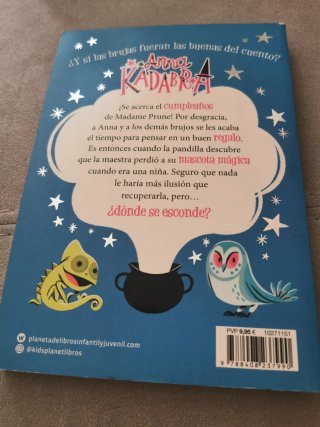 Libro Anna Kadabra. La isla de las mascotas.
