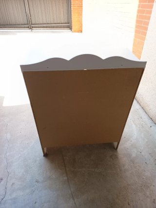 Estantería blanca de madera