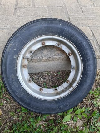 Rueda de repuesto Vespa Michelin