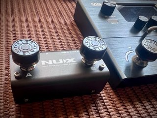 Pedalera NUX MG-30