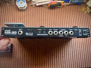 Pedalera NUX MG-30
