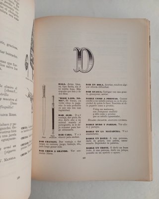 Libro antiguo Vocabulario y refranero Criollo 1945