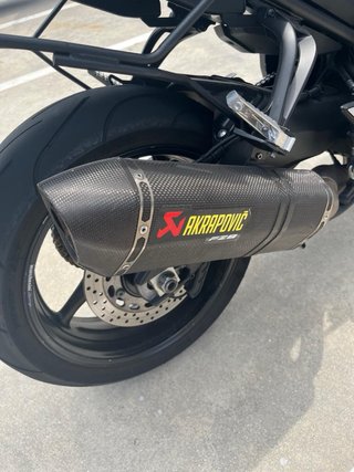 Yamaha FZ8 Fazer ABS 2011 Akrapovič