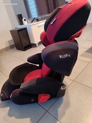 Silla de coche Kiddy roja y negra