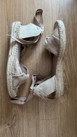 Alpargatas lazo beige talla 40