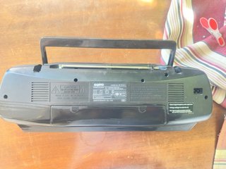 Radio Cassette Sanyo Negro