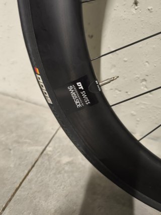 Ruedas DT Swiss ARC 1400 DICUT Carbono 62mm