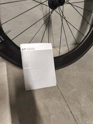 Ruedas DT Swiss ARC 1400 DICUT Carbono 62mm