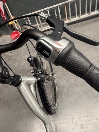 Bicicleta Volkswagen de ALUMINIO CEPILLADO.