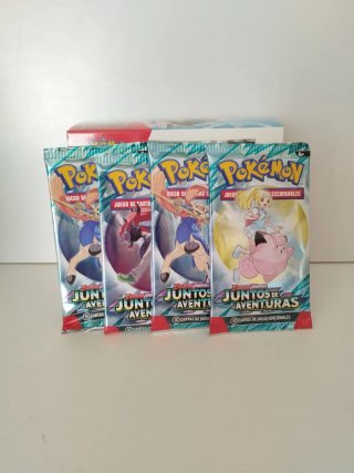 4 Sobres Pokémon Juntos de Aventuras TCG