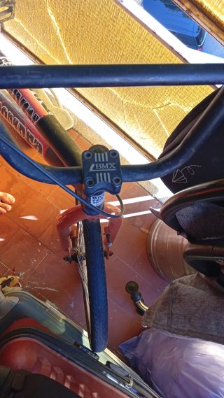 Bicicleta BMX Bomber