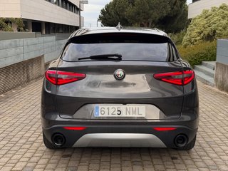 Alfa Romeo Stelvio Q4