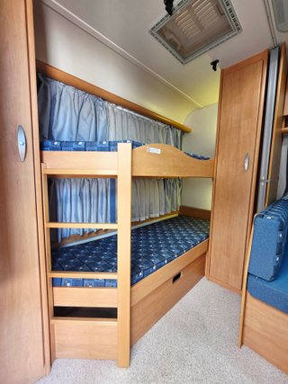 EIFELLAND 520 TKM - Aire/Toldo