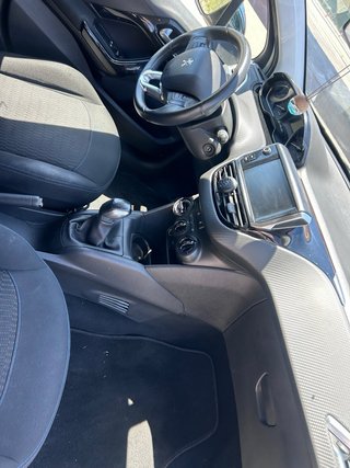 Peugeot 208 2017