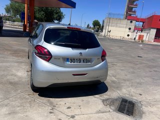 Peugeot 208 2017