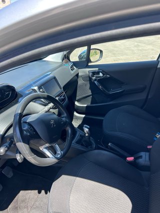 Peugeot 208 2017