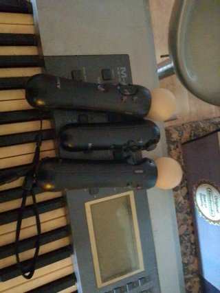 Consola PS3 Negra+Juegos,mandos move.Cambio por PC