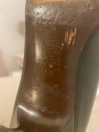 Zapatos de tacón verde caqui
