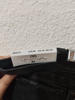 Pantalón Vaquero Negro Zara Talla 44
