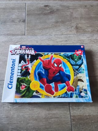 Puzzle Spiderman Clementoni 104 piezas