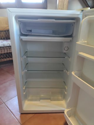 Frigorífico bajo encimera 93L