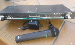 AKG SR 100 Receptor Inalámbrico