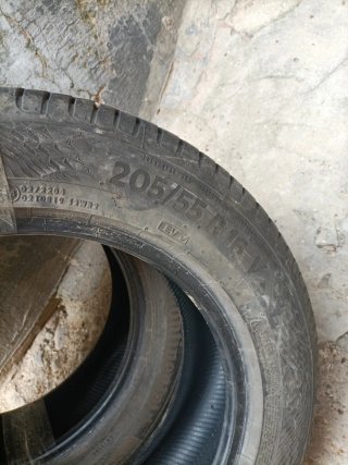 Neumático de coche
