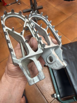 Estriberas Husqvarna  ktm Originales 2019