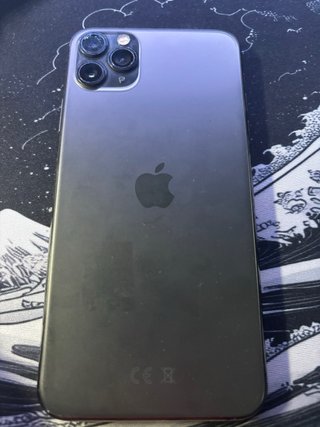 iPhone 11 Pro Max Batería 80% Pantalla Cambiada