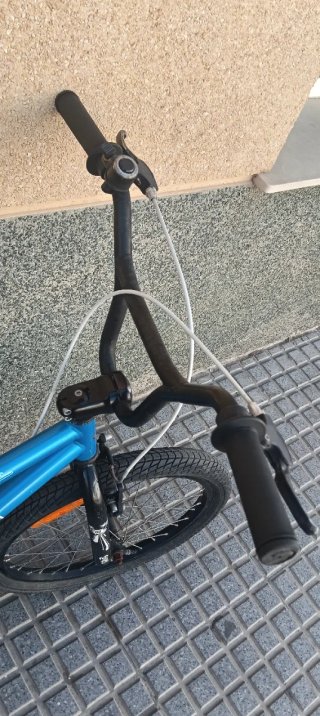 Bicicleta BMX Decathlon One Azul Precio negociable
