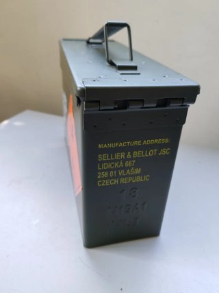 Caja militar hermética UN 0012