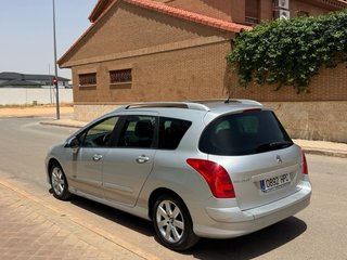 Peugeot 308 SW 1.6 e-HDI 112 cv premium