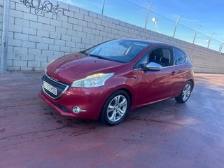 Peugeot 208 2013