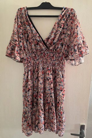 Vestido. Talla M Aproximadamente.