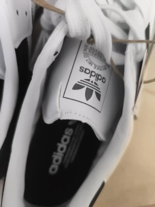 Adidas Samba Blancas y Negras