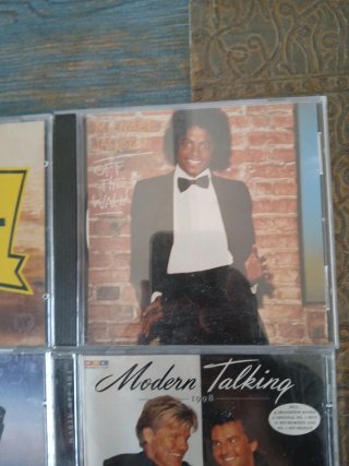Lote 6 CDs Pop/Rock: R.E.M., Queen, Seal, MJ