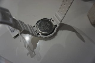 Casio G-Shock GA2100  Blanco y Negro