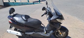 Suzuki Burgman 125 Negra/Burdeos