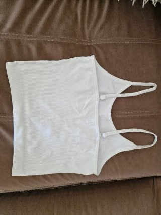 Top blanco sin mangas