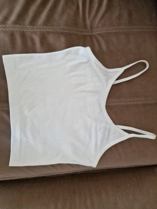 Top blanco sin mangas
