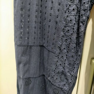 Pantalones Zara bordados azules